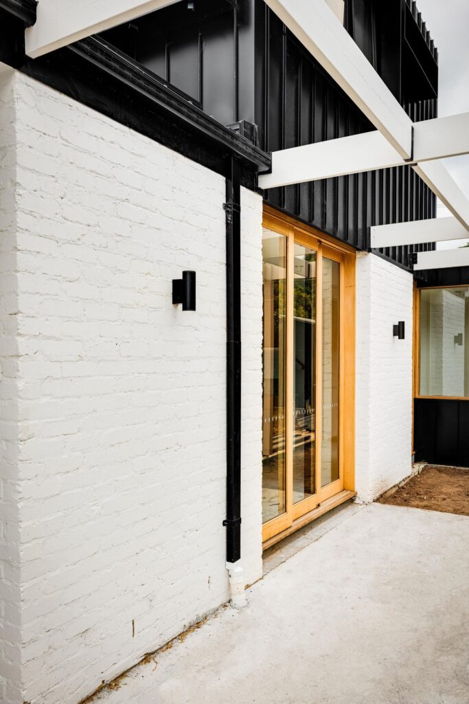 Electrician in Glen Waverley