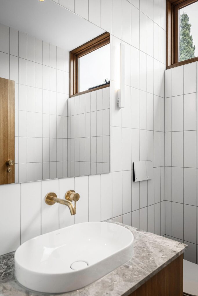 Emergency electrician in Mount Waverley